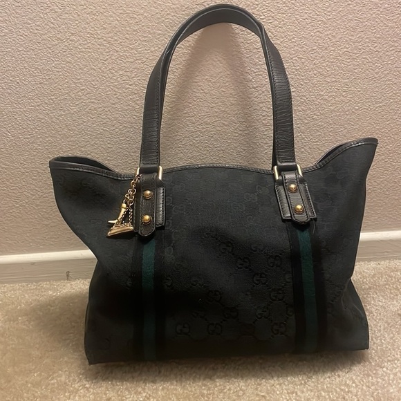 Black and green  Gucci purse​​ - Picture 1 of 15